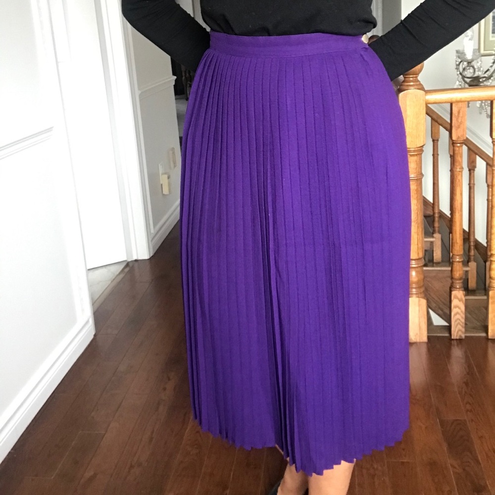 Gorgeous purple pleated 100% pleated skirt
